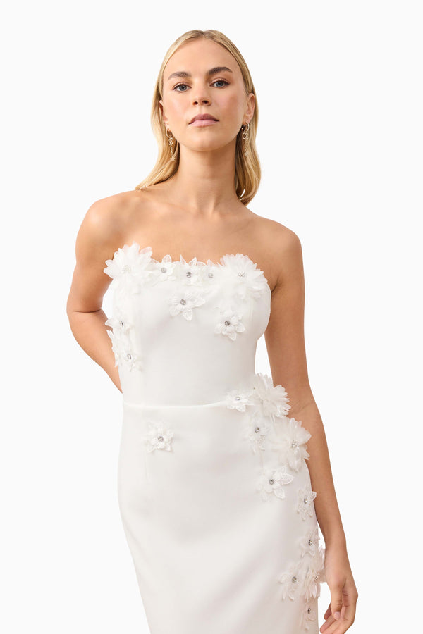 Blonde model wearing Kiara Strapless Midi Dress in White close up posed shot